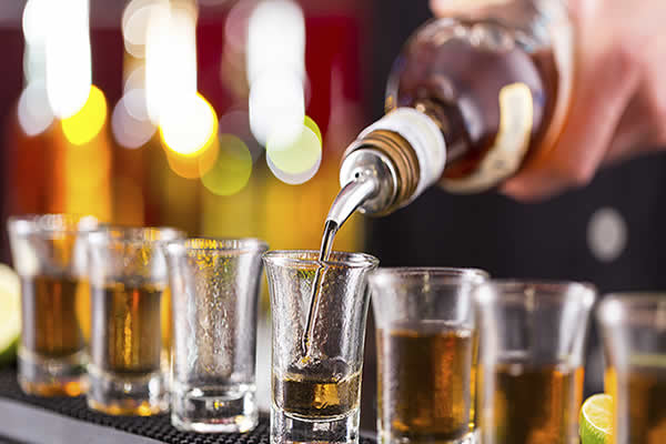 Perigo: fique atento aos sinais da dependência alcoólica